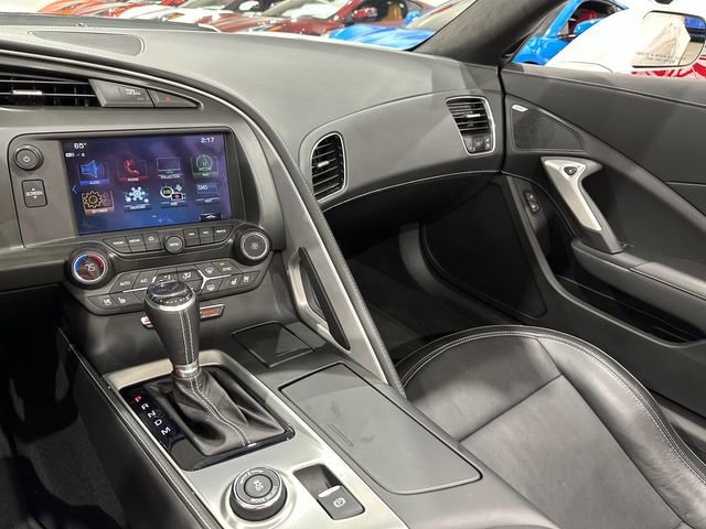Used 2019 Chevrolet Corvette Z06 RWD image 16