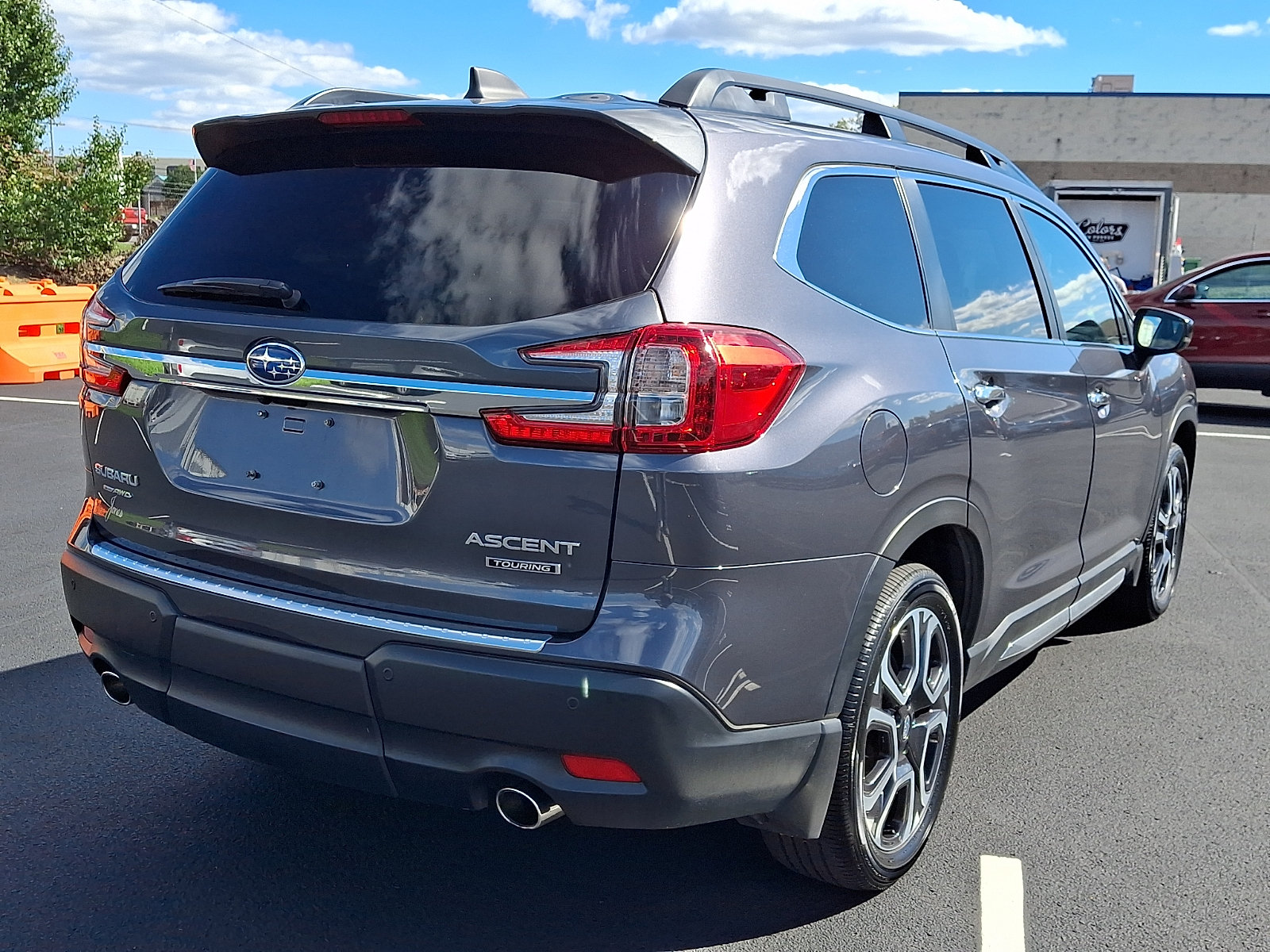 Used 2024 Subaru Ascent Touring AWD/4WD image 6