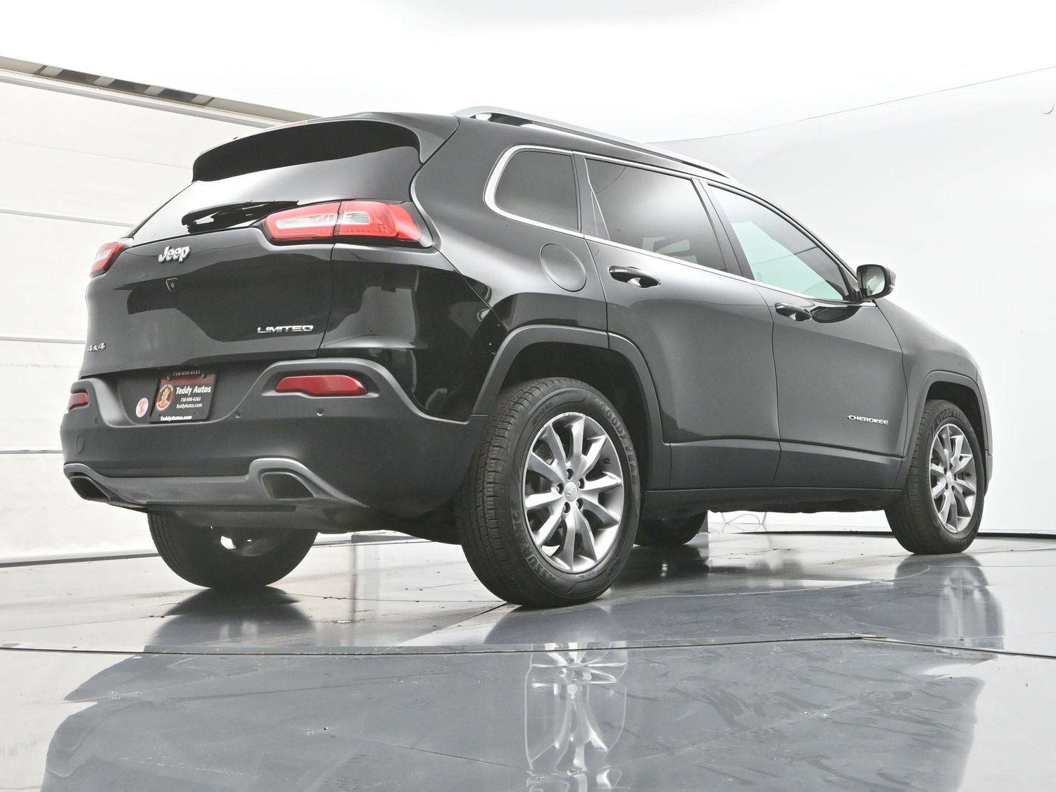 Used 2018 Jeep Cherokee Limited image 28