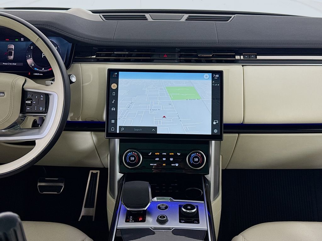 Used 2023 Land Rover Range Rover SE image 14