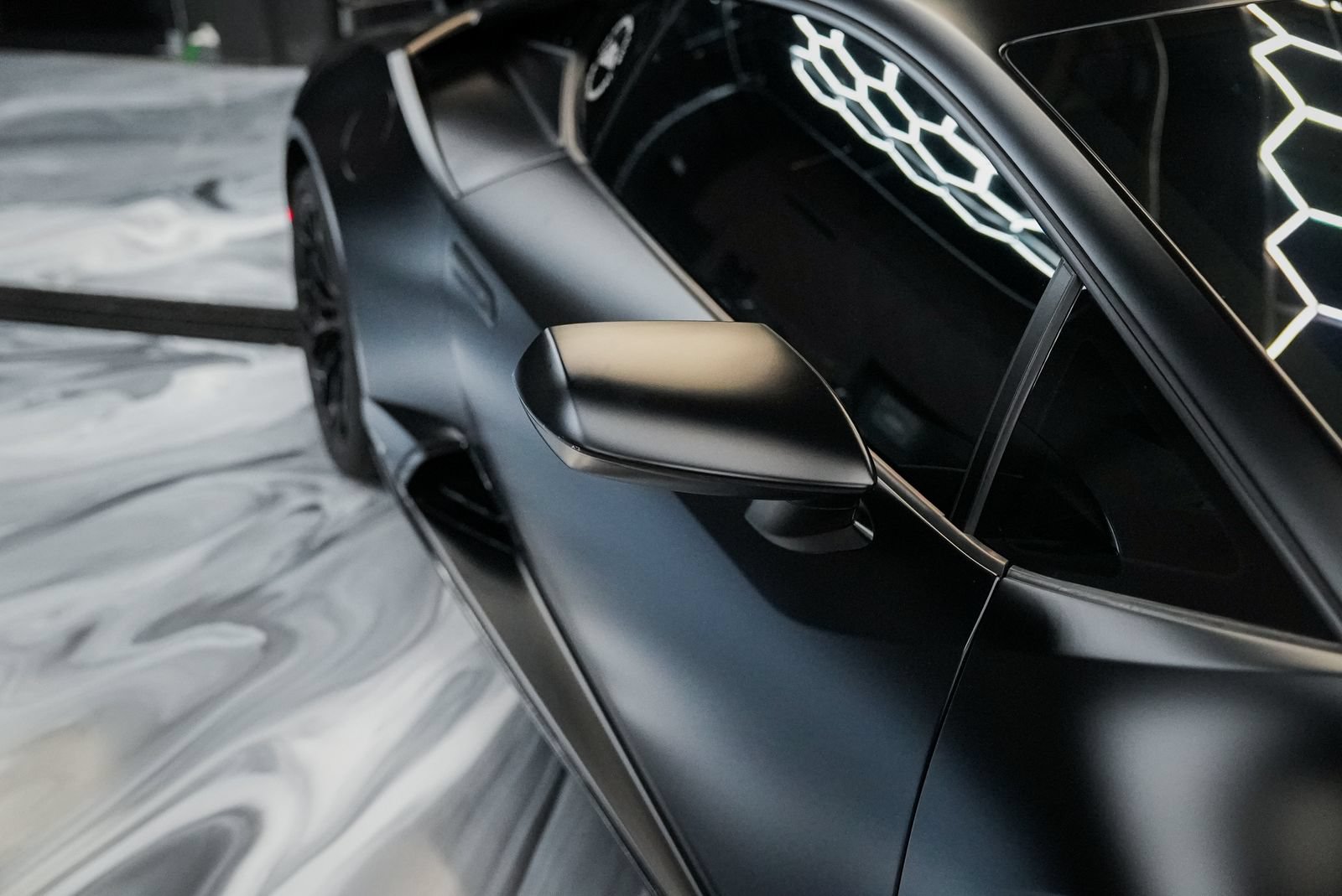 Used 2023 Lamborghini Huracan Tecnica RWD image 8