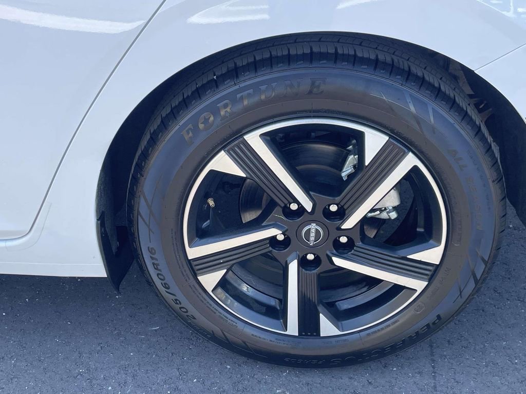 Used 2024 Nissan Sentra SV image 26