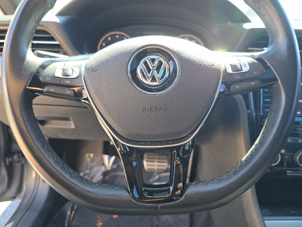 Used 2022 Volkswagen Passat 2.0T R-Line FWD image 33