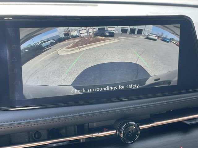 Used 2023 Nissan Ariya FWD image 27