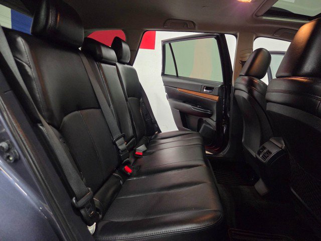 Used 2014 Subaru Outback 2.5i Limited image 10