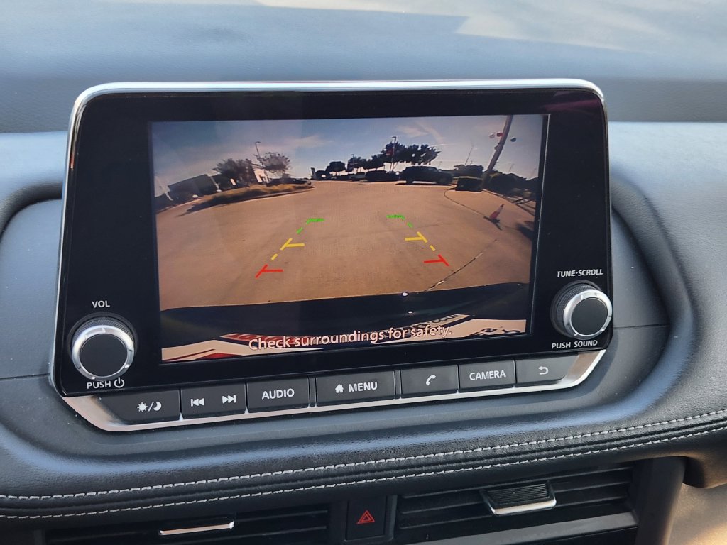 Used 2024 Nissan Rogue SV FWD image 14