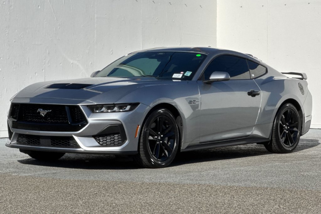Used 2024 Ford Mustang GT RWD image 7