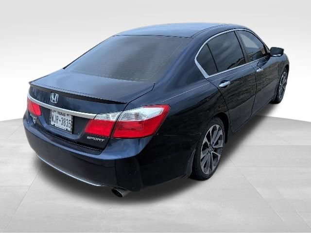 Used 2015 Honda Accord Sport image 3
