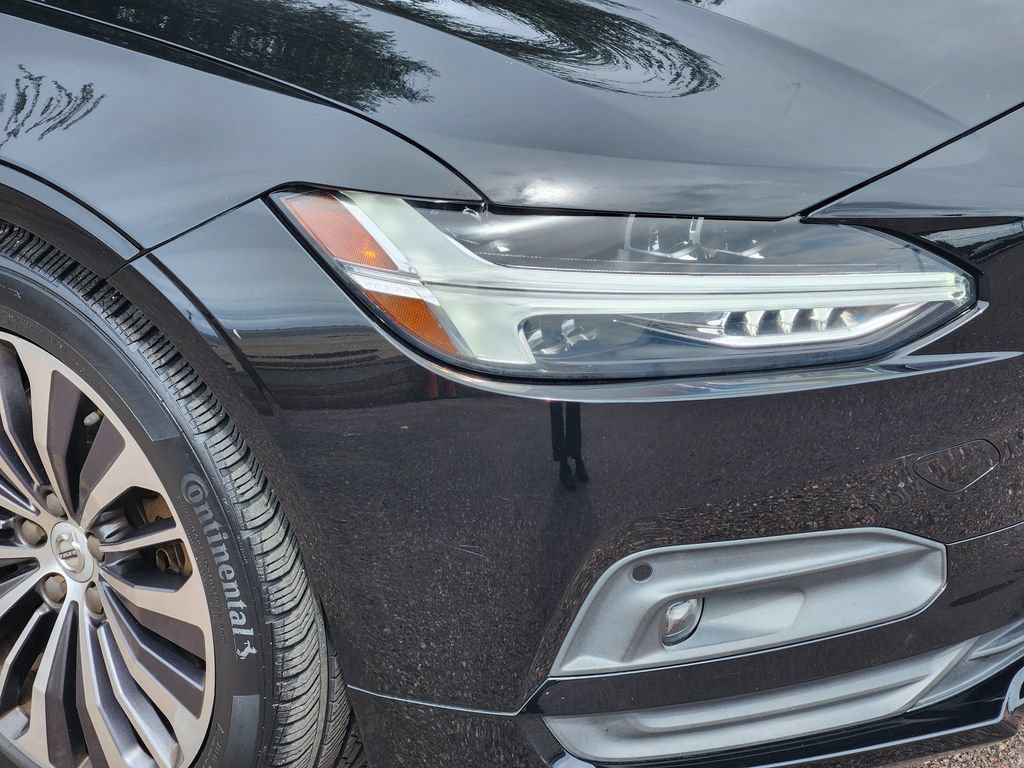 Used 2022 Volvo S90 B6 Momentum AWD/4WD image 28
