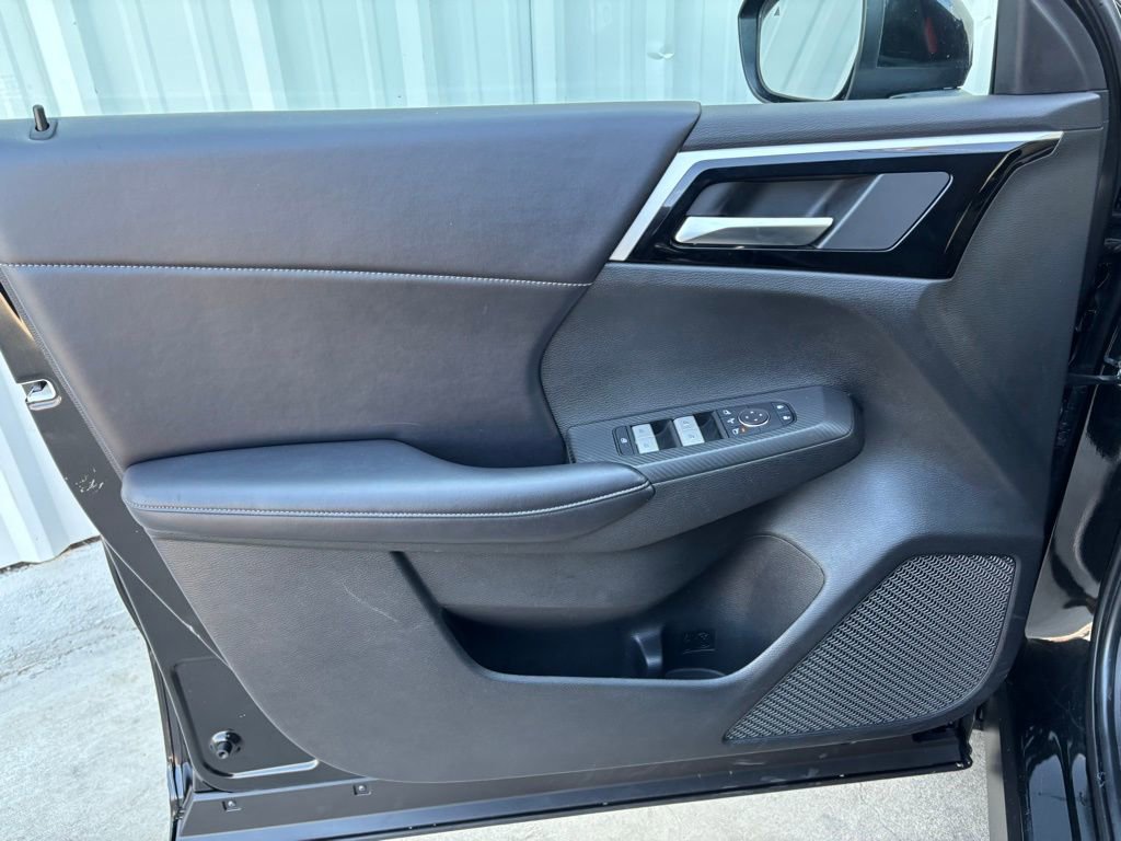 Used 2024 Mitsubishi Outlander SE image 15