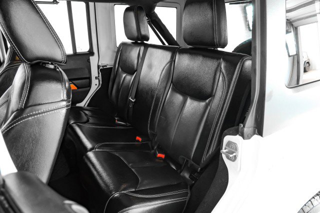 Used 2016 Jeep Wrangler Unlimited Sahara w/ Connectivity Group image 33