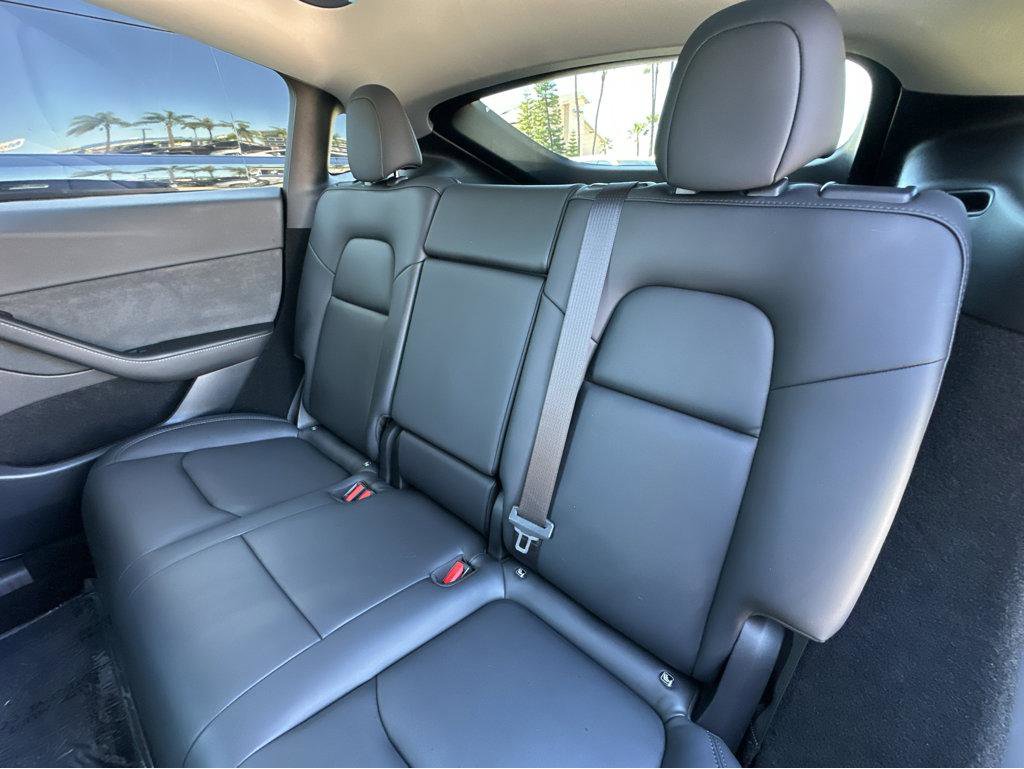 Used 2023 Tesla Model Y Long Range AWD/4WD image 9