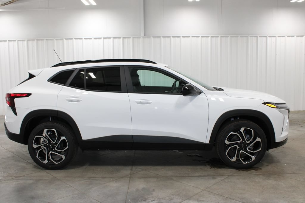 New 2026 Chevrolet Trax RS w/ Driver Confidence Package FWD image 11