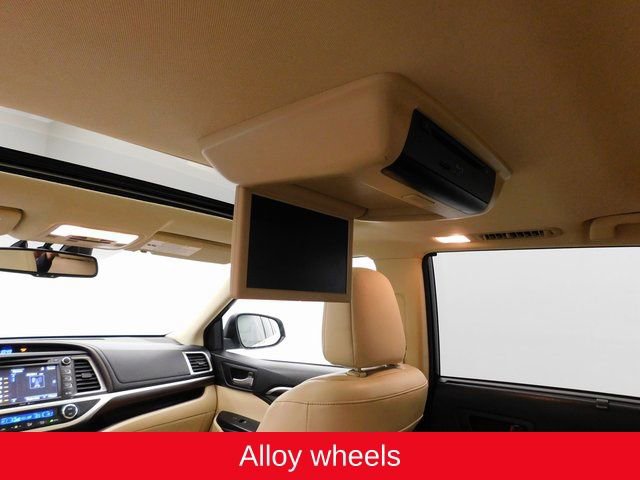 Used 2015 Toyota Highlander Limited image 27