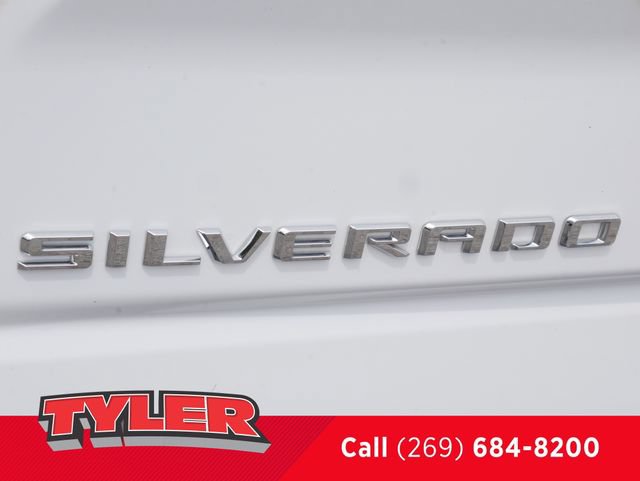 Used 2025 Chevrolet Silverado 1500 W/T w/ WT Value Package AWD/4WD image 16