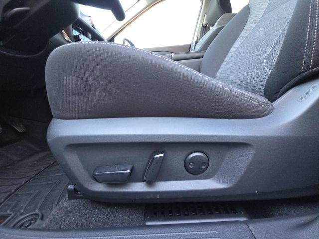Used 2023 Nissan Rogue SV FWD image 22