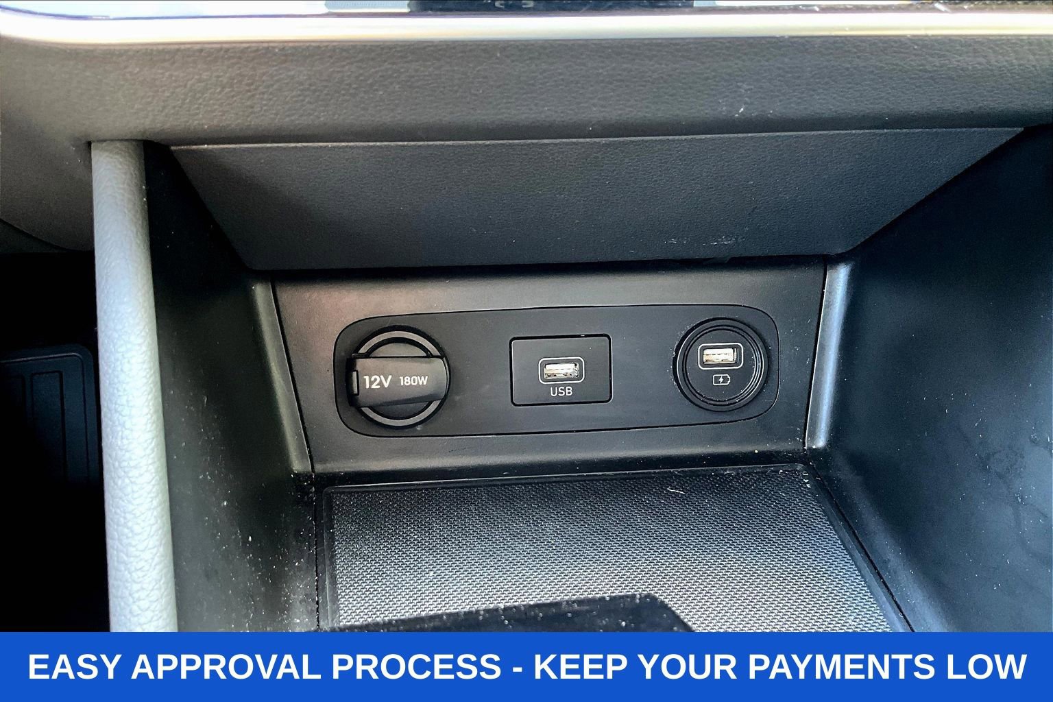 Used 2023 Hyundai Sonata SE w/ Winter Weather Package FWD image 17