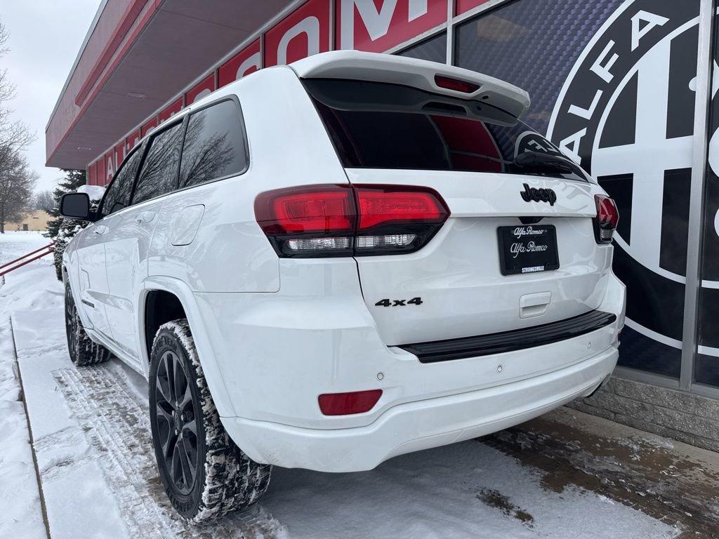 Used 2018 Jeep Grand Cherokee Altitude image 11