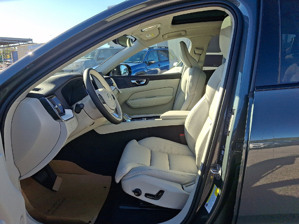 New 2027 Volvo XC60 B5 Ultra AWD/4WD image 11
