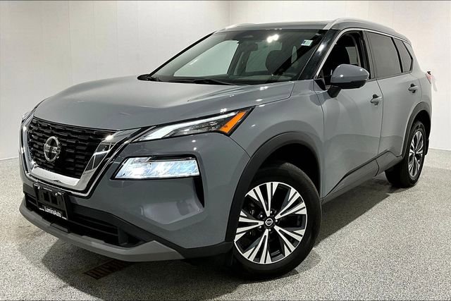 Used 2021 Nissan Rogue SV image 3