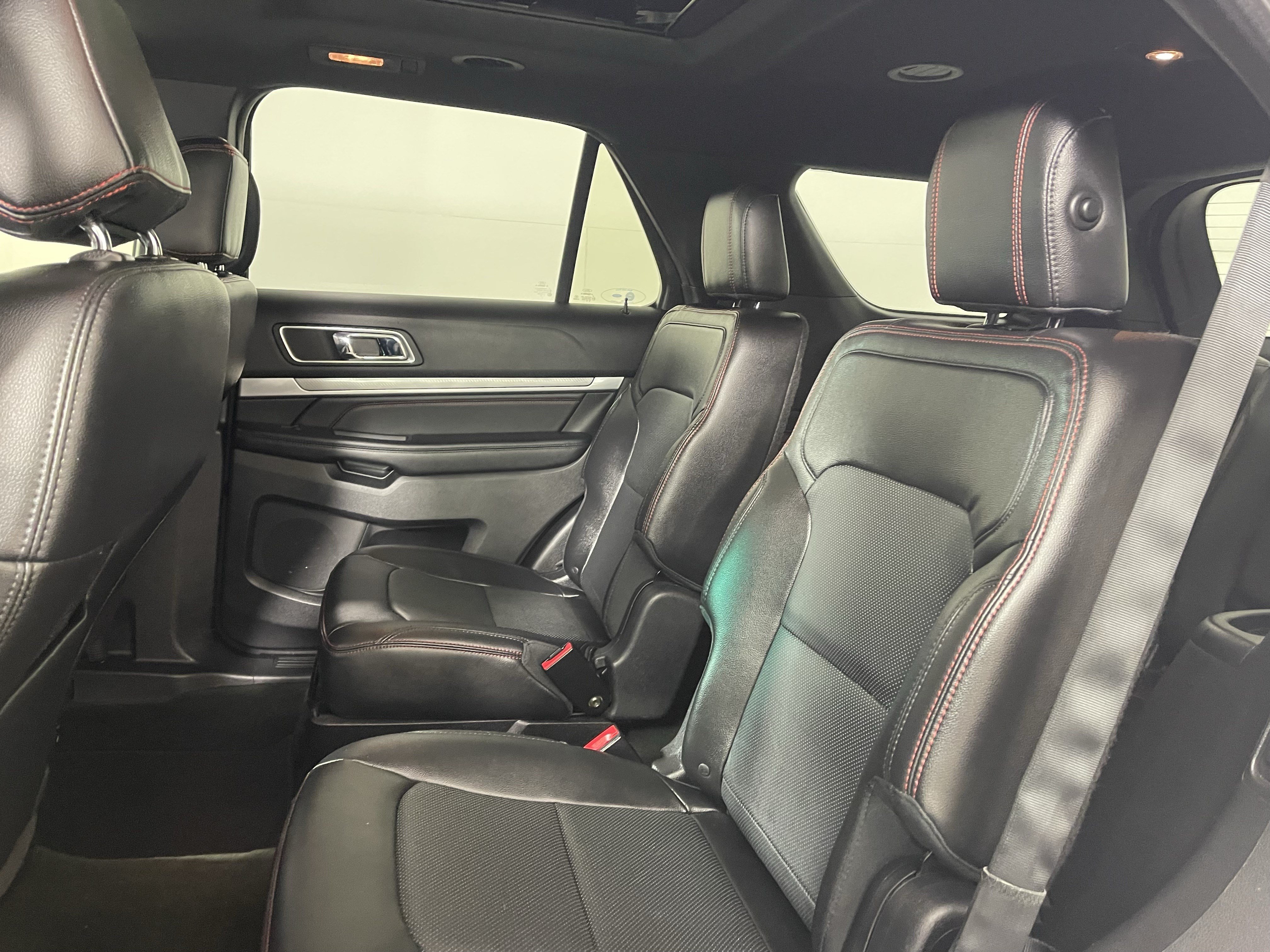 Used 2016 Ford Explorer Sport w/ Equipment Group 401A AWD/4WD image 15