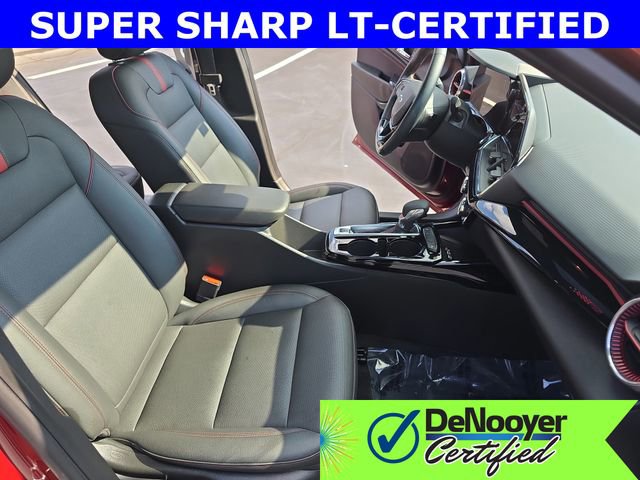 Used 2024 Chevrolet Trax RS w/ Sunroof Package image 10