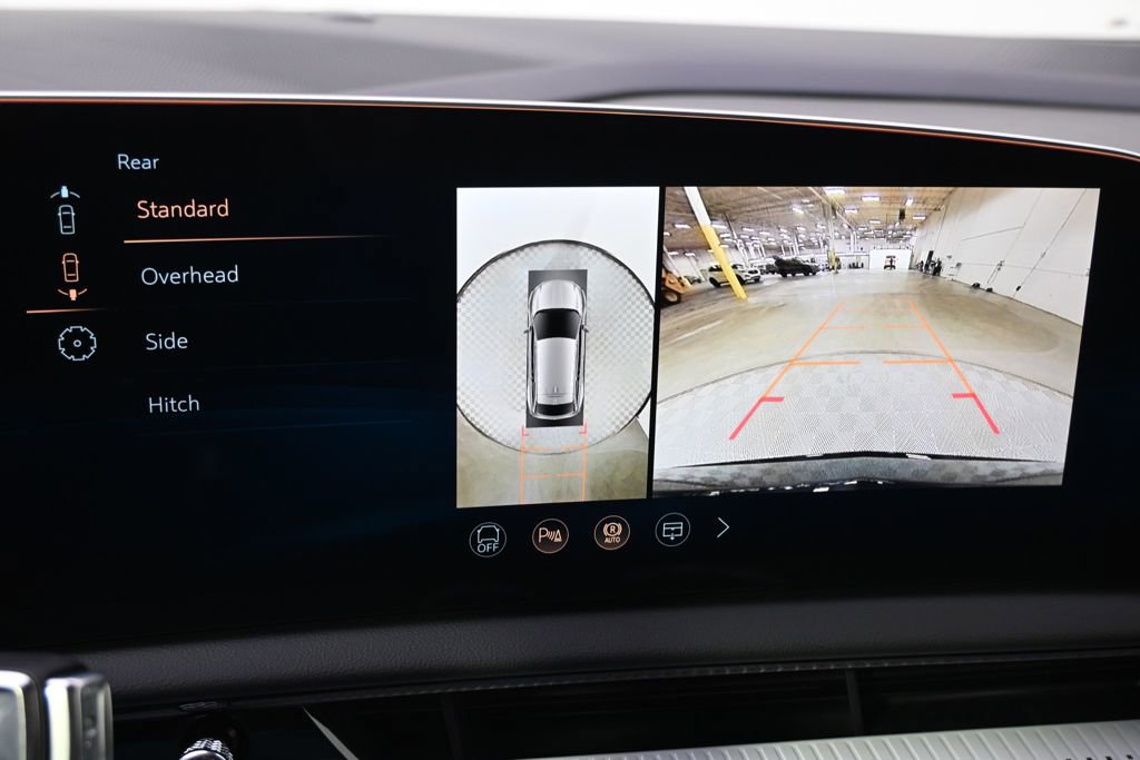 New 2026 Cadillac Optiq Luxury 1 image 28