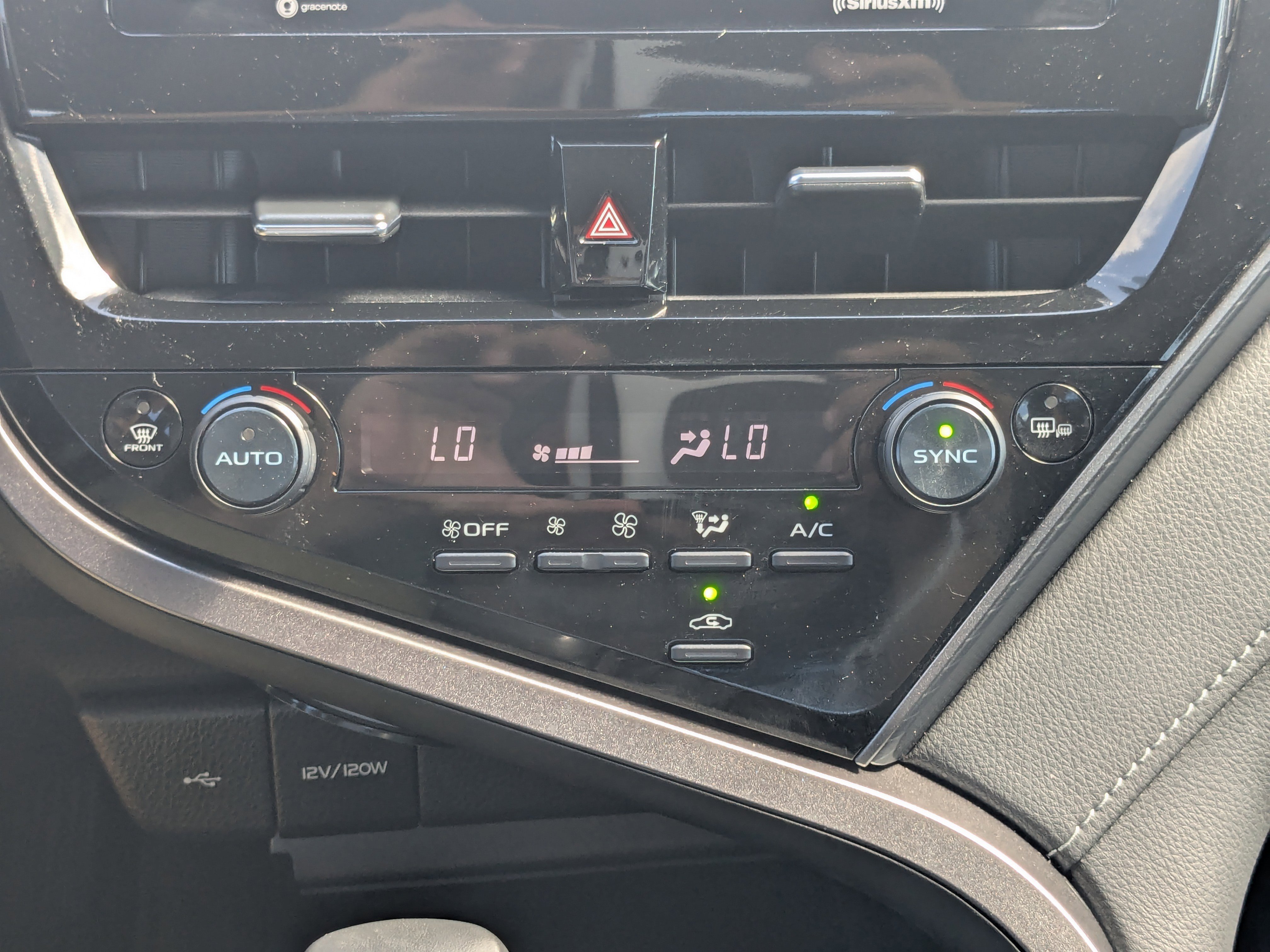 Used 2024 Toyota Camry SE FWD image 24