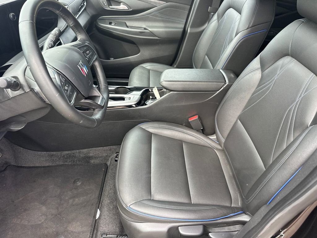 Used 2025 Buick Envista Sport Touring image 9