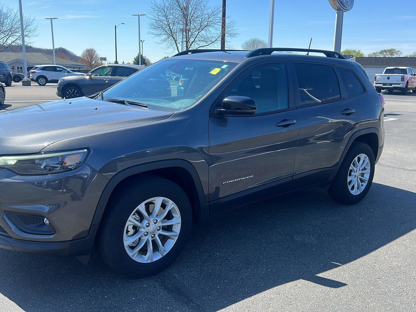 Used 2022 Jeep Cherokee Latitude Lux image 12