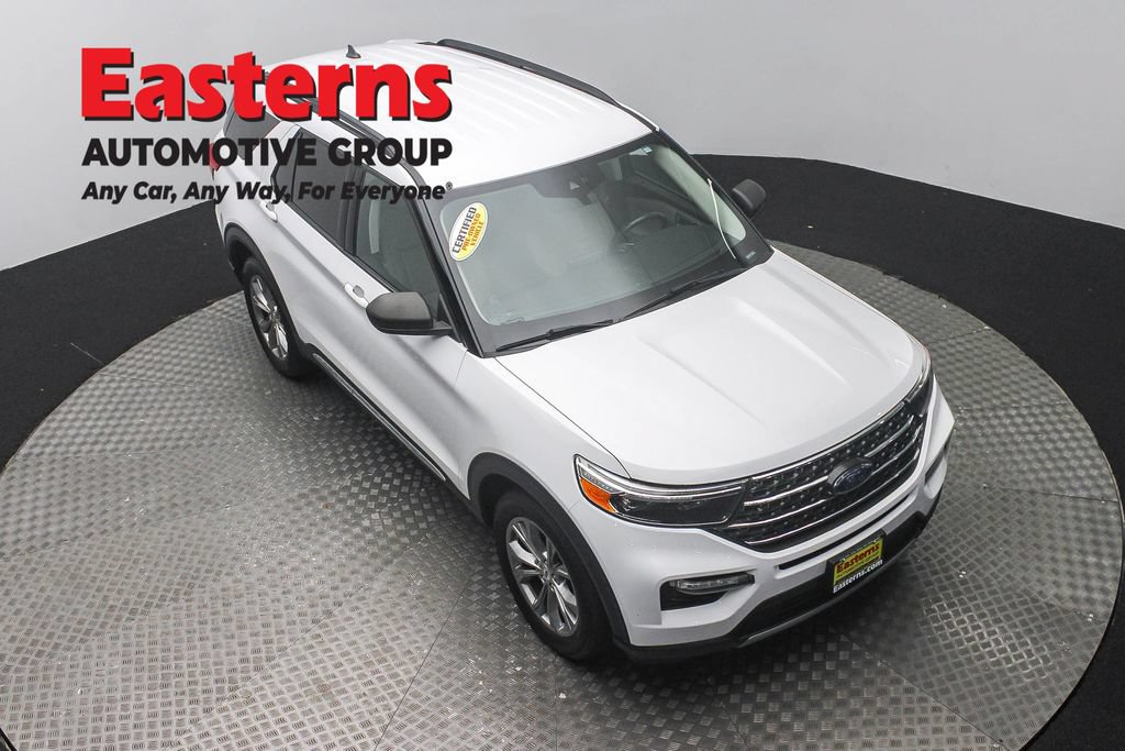 Used 2022 Ford Explorer XLT w/ Equipment Group 202A AWD/4WD image 3