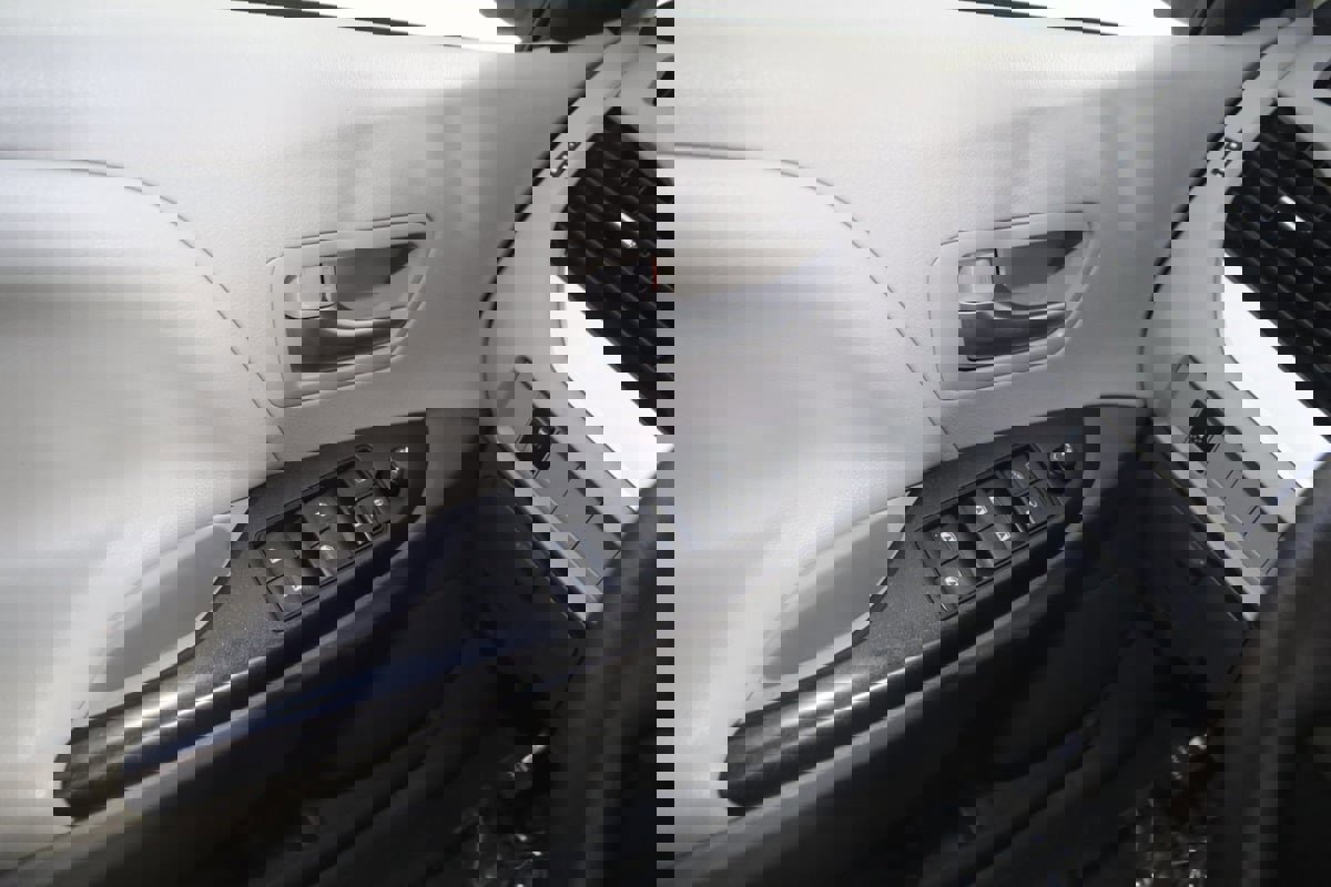 Used 2016 Toyota Sienna LE image 23