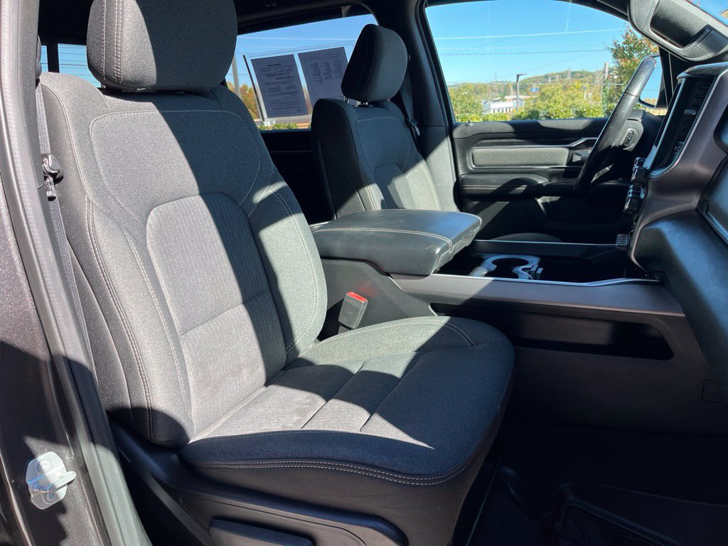 Used 2019 RAM 1500 Big Horn AWD/4WD image 30