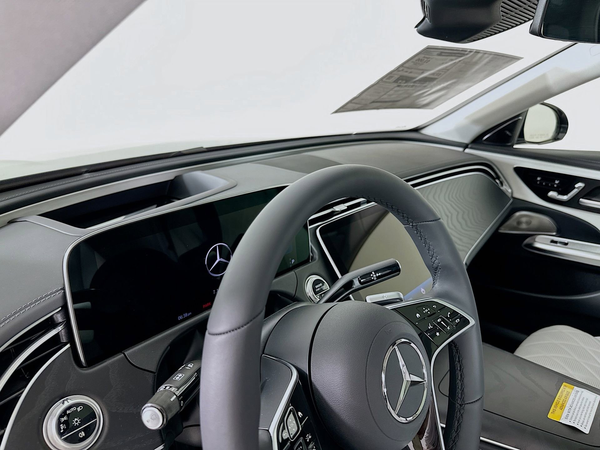New 2026 Mercedes-Benz E 350 4MATIC Sedan image 10