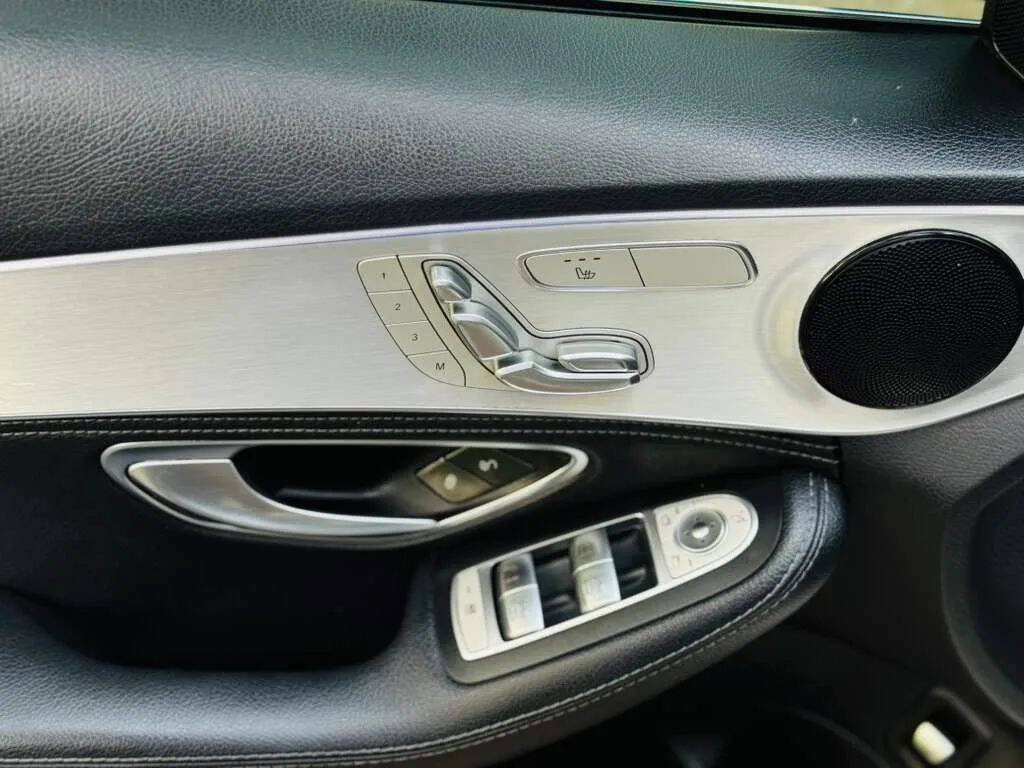 Used 2016 Mercedes-Benz C 300 4MATIC Sedan image 16