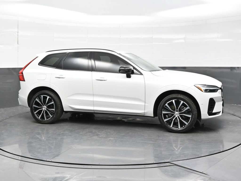 Used 2023 Volvo XC60 T8 Plus AWD/4WD image 8