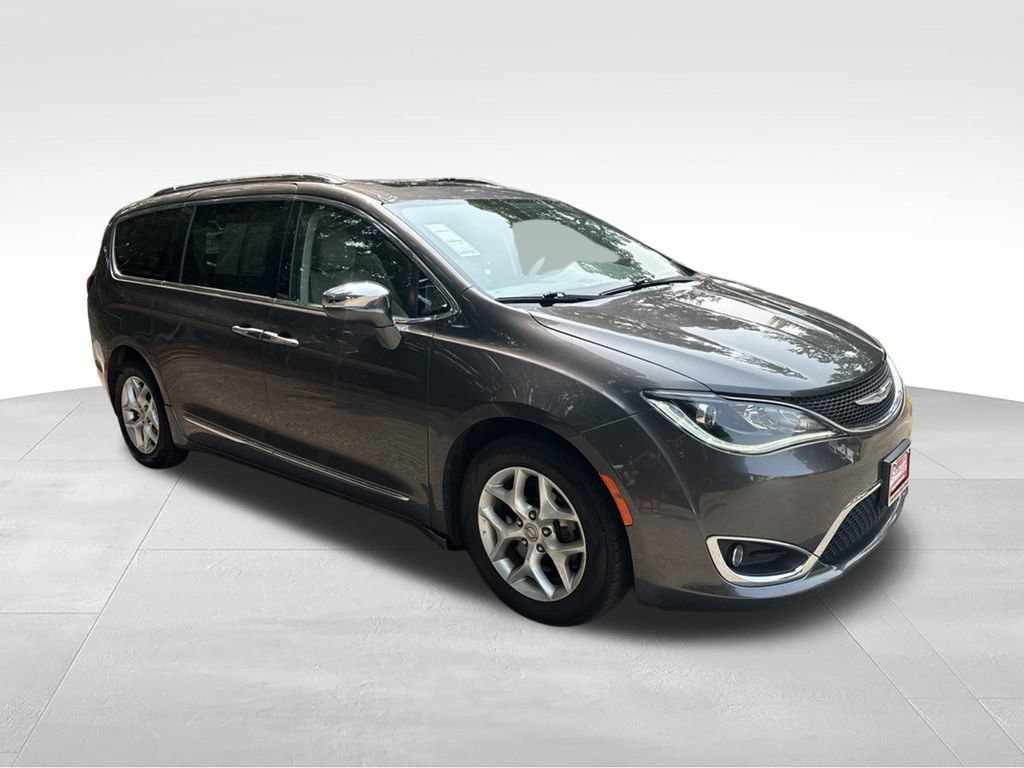 Used 2020 Chrysler Pacifica Limited FWD image 8