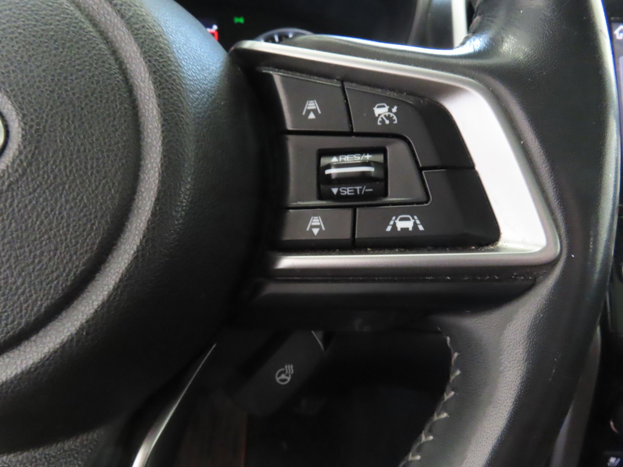 Used 2020 Subaru Ascent Touring w/ Popular Package #3 AWD/4WD image 16