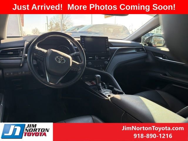 Used 2022 Toyota Camry XSE image 10