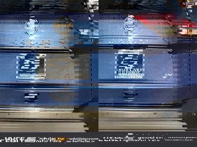 Used 2023 Nissan Rogue SV image 6