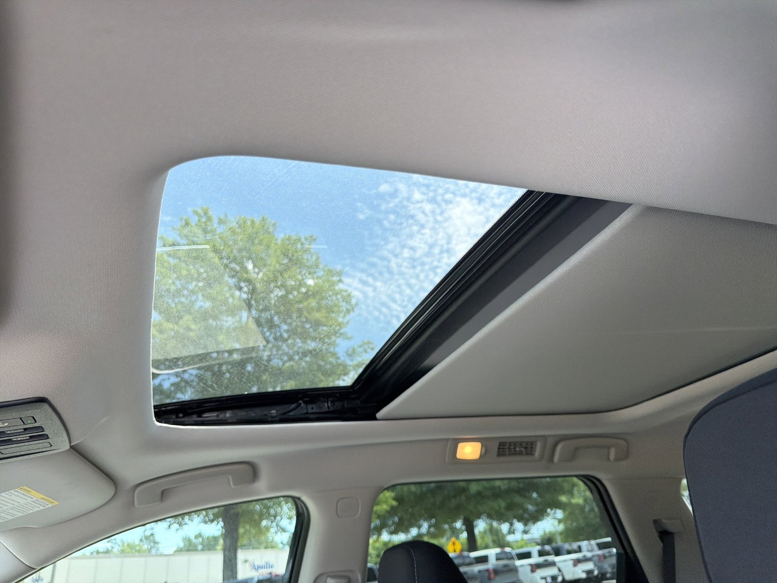 New 2026 Nissan Pathfinder SV w/ SV Premium Package FWD image 4