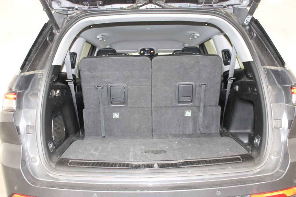 Used 2022 Jeep Grand Cherokee L Limited image 13