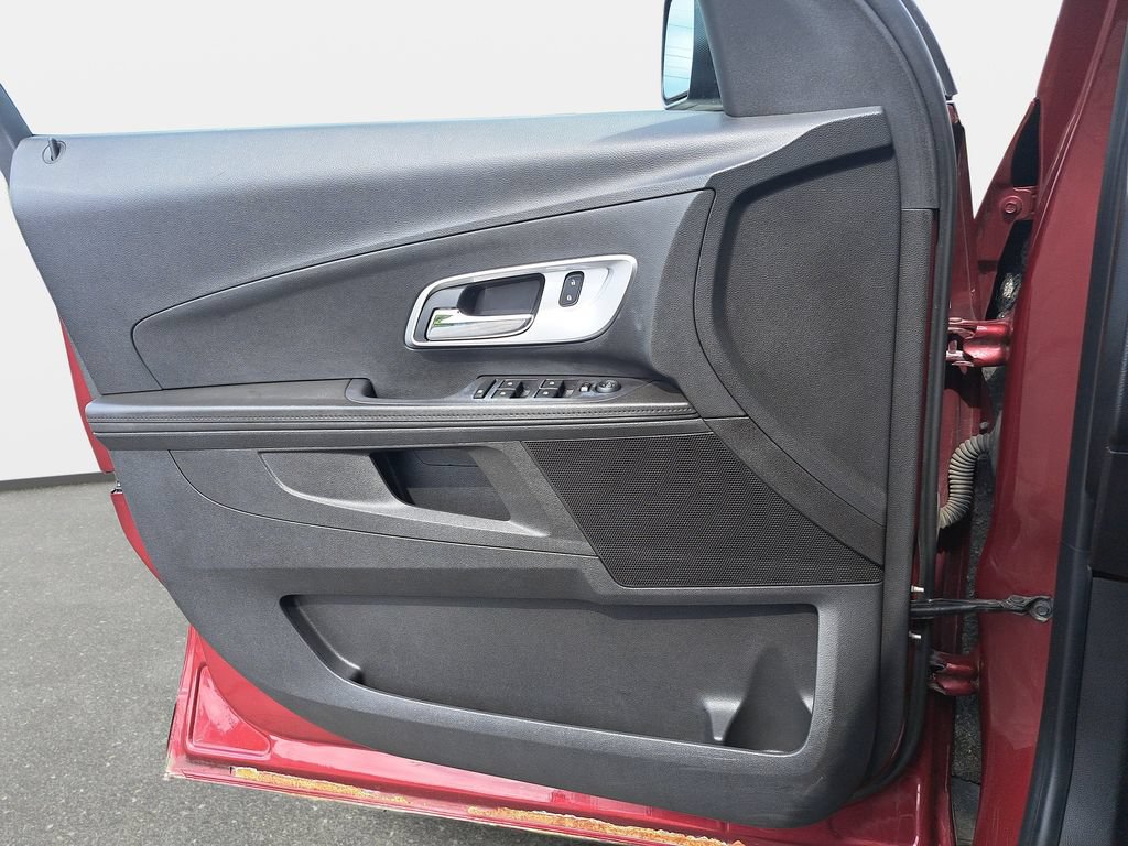 Used 2017 Chevrolet Equinox Premier w/ Enhanced Convenience Package FWD image 25