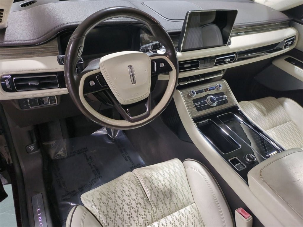 Certified 2020 Lincoln Aviator Black Label Grand Touring w/ Class IV Trailer Tow Package image 11