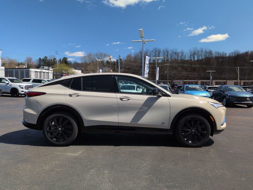 New 2026 Buick Envista Sport Touring w/ Studio Series image 4