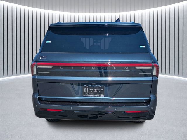 New 2026 Lincoln Navigator Reserve w/ Jet Appearance Package image 4