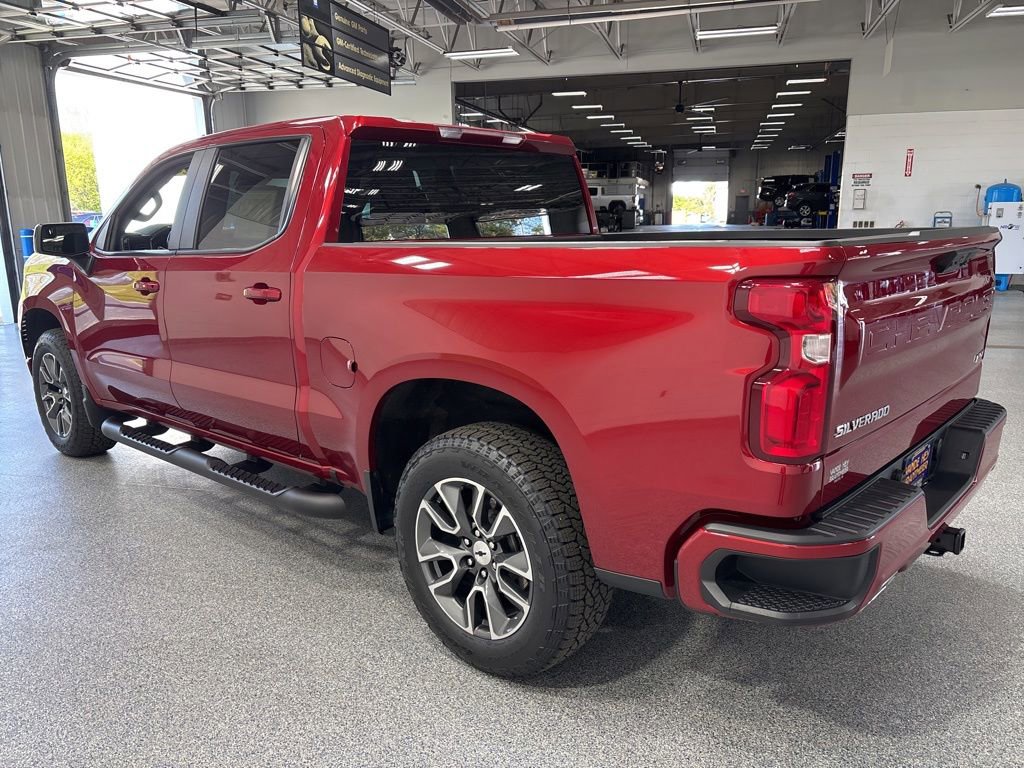 Used 2023 Chevrolet Silverado 1500 RST AWD/4WD image 4