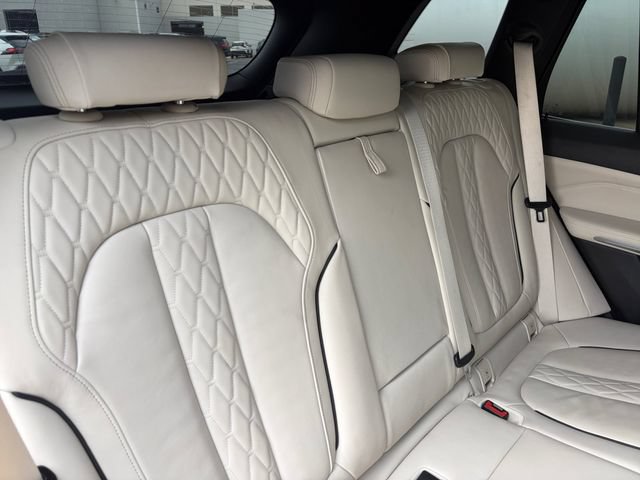 Used 2019 BMW X5 xDrive50i AWD/4WD image 18