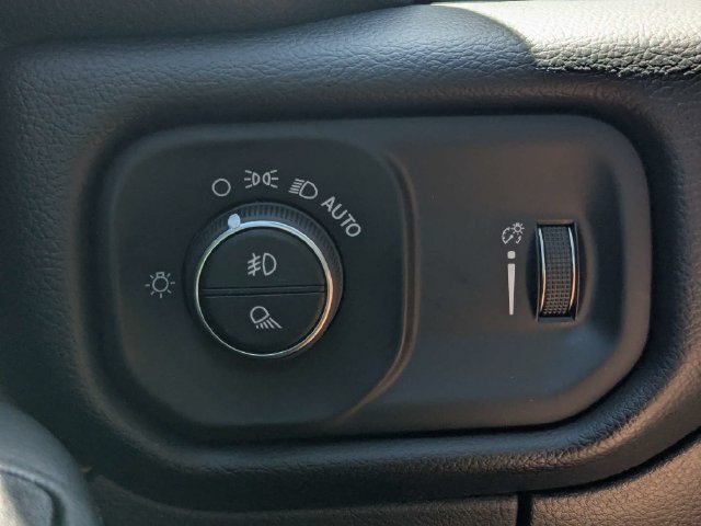 New 2026 RAM 3500 Big Horn AWD/4WD image 24