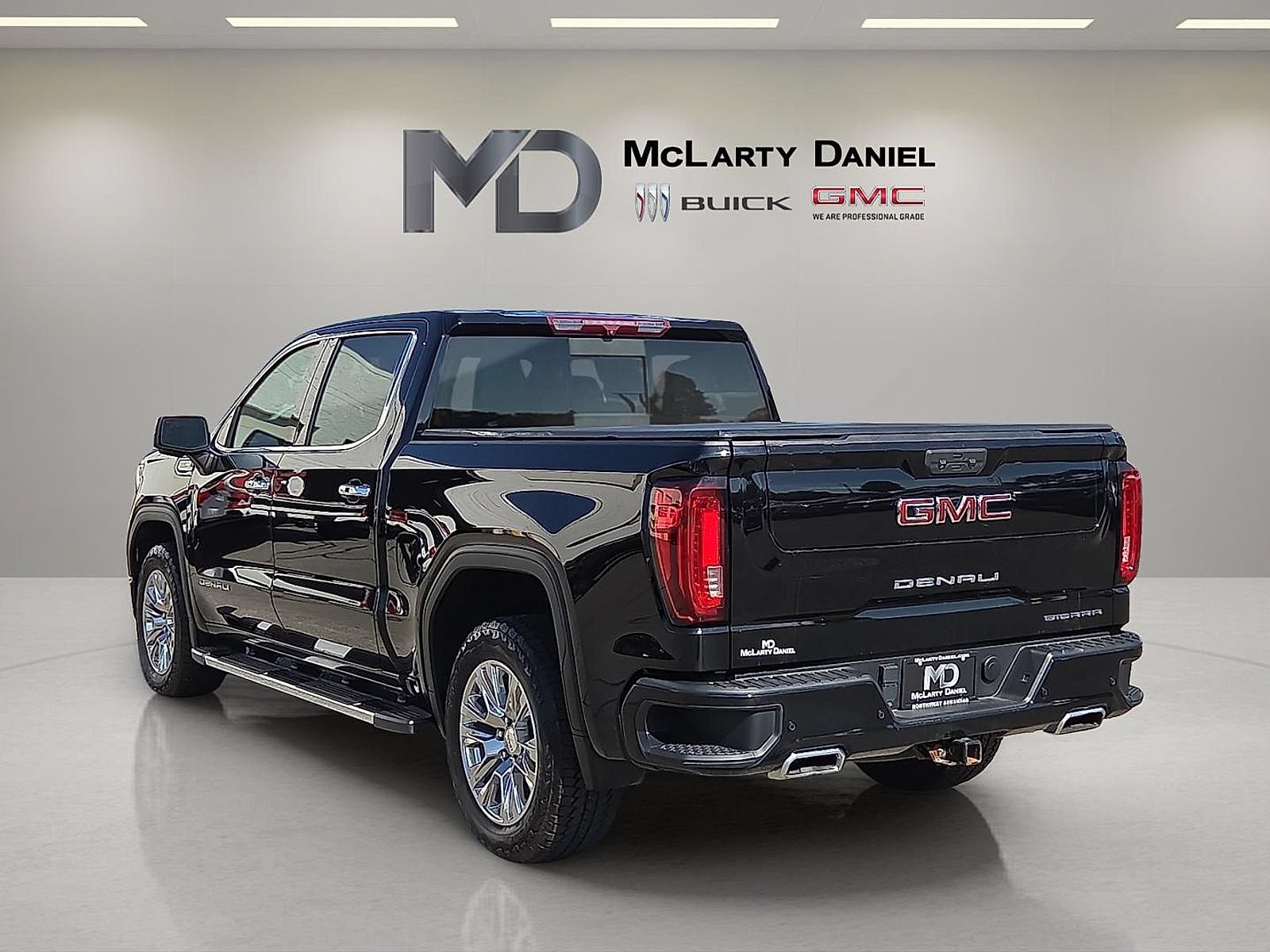 Used 2022 GMC Sierra 1500 Denali AWD/4WD image 13